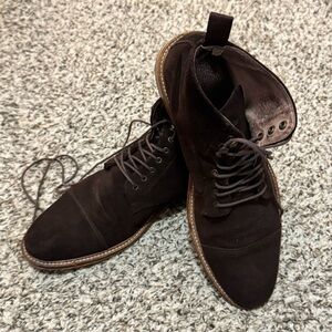 🔥 Banana Republic Men's Suede Captoe Boots - Rich Brown, Size 9 ✨